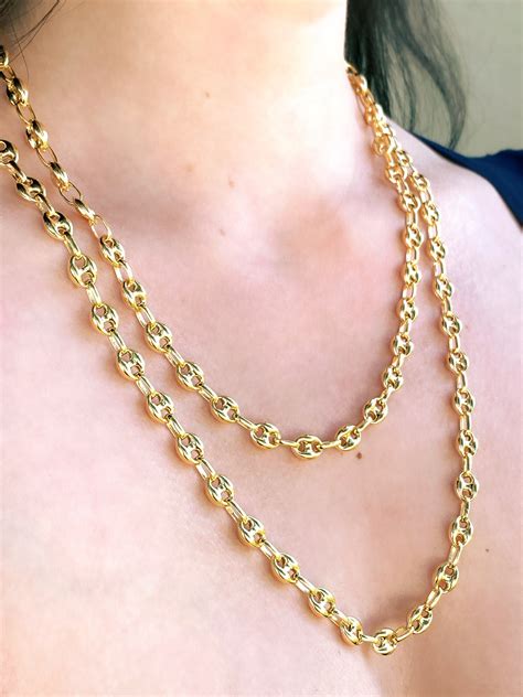 gucci puffed mariner chain.